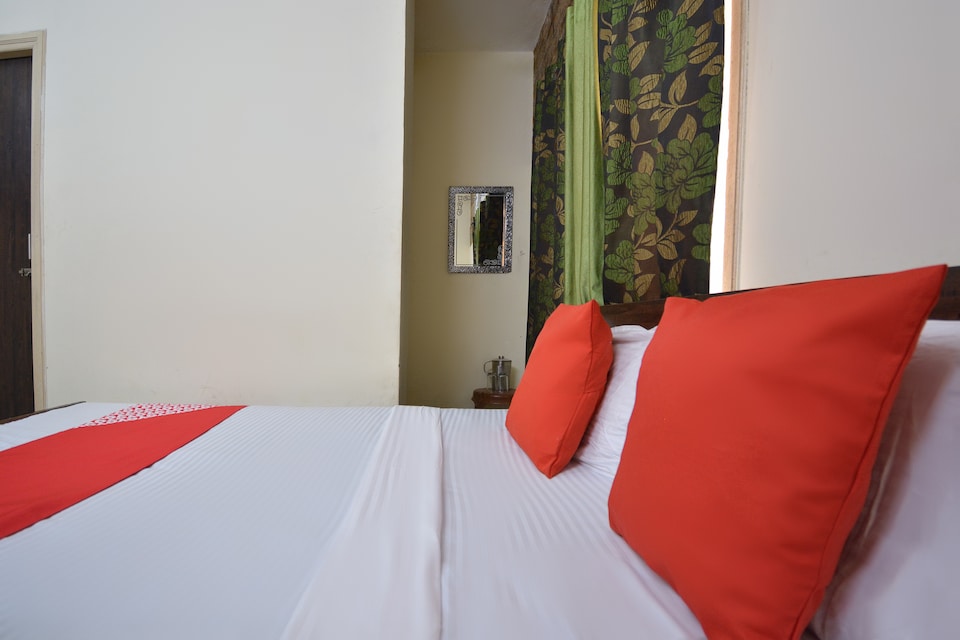 OYO 70218 Hotel Bmk Dreams, Golden Temple Road Amritsar, Amritsar