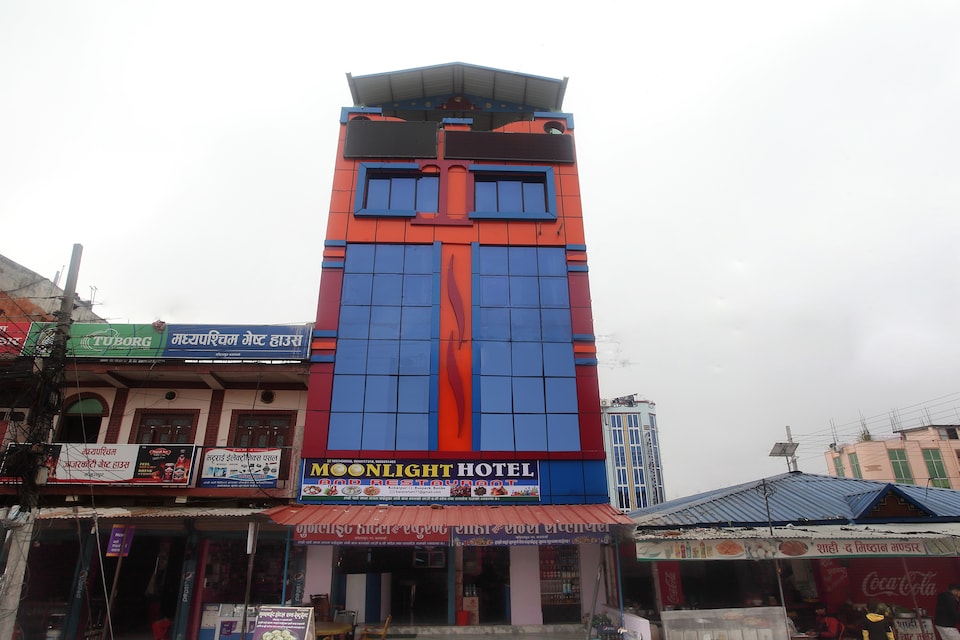 OYO 765 Moonlight Hotel And Restaurant, Kohalpur Nepal, Nepalgunj