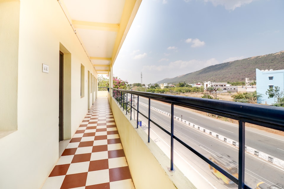 OYO 70236 Spe Complex, Madurai  Outskirts, Madurai