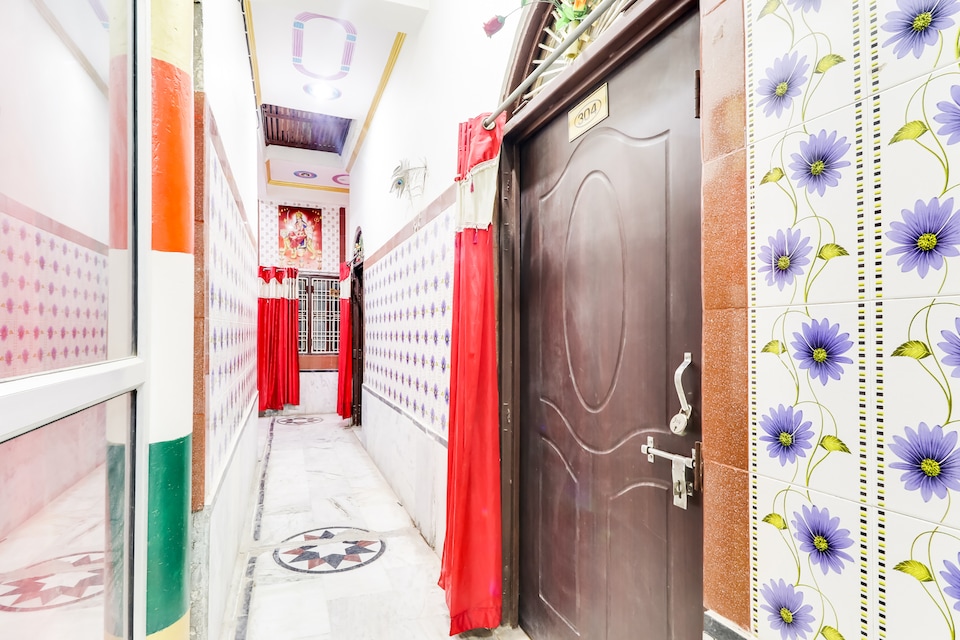 SPOT ON 70237 Maharaja Palace Hotel, Charbagh Lucknow, Lucknow
