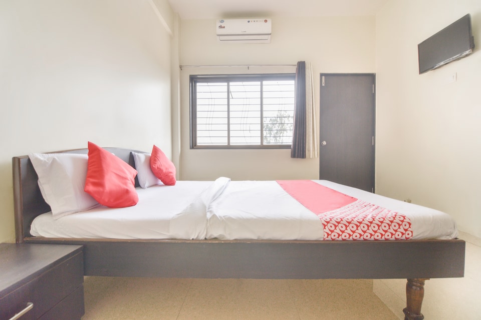 OYO 70244 Hotel Sagarika, Kolhapur, Kolhapur