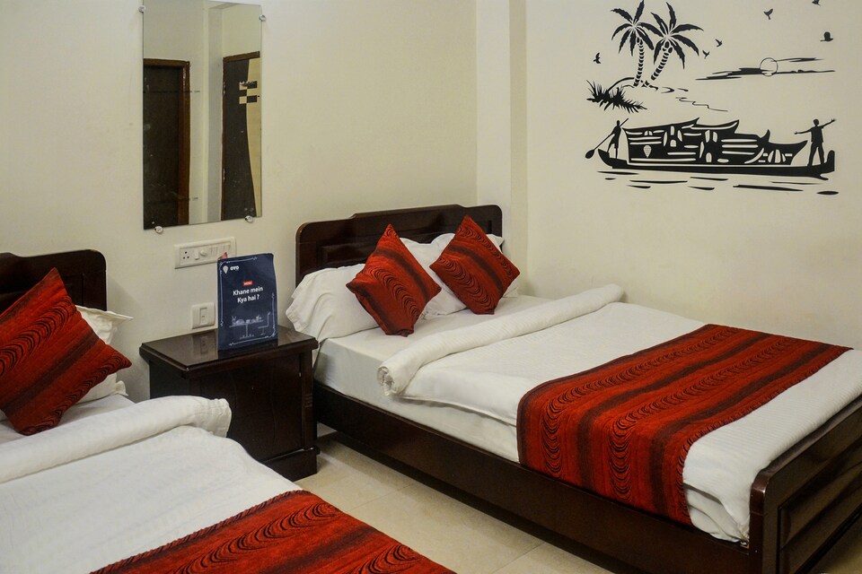 OYO 5793 Hotel Lotus International, Cantonment, Varanasi