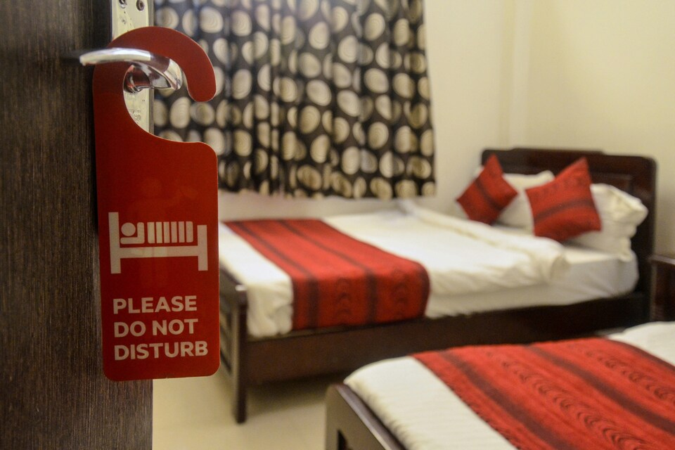 OYO 5793 Hotel Lotus International, Cantonment, Varanasi