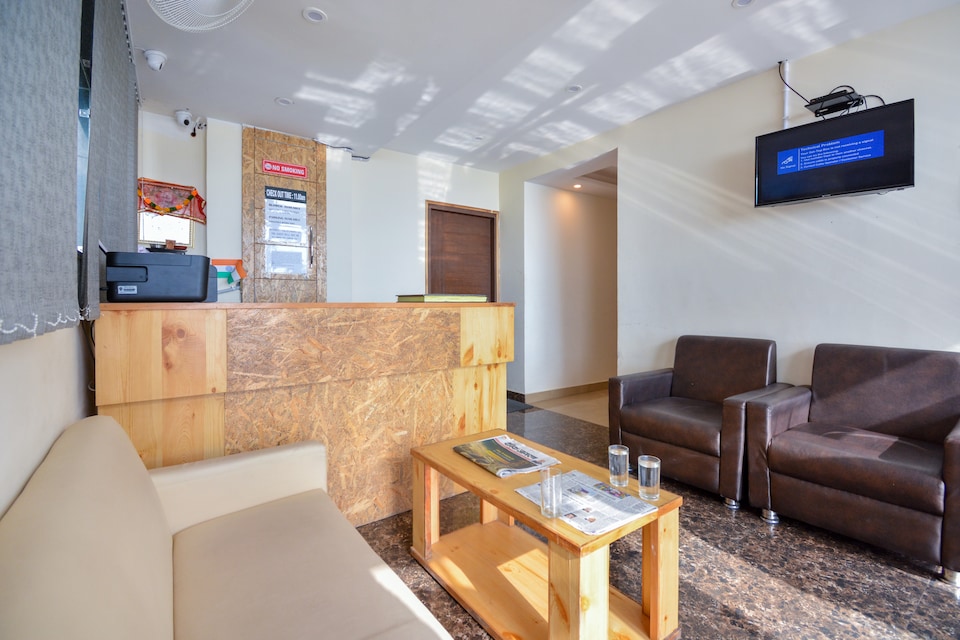 Capital O 70272 Hotel Valley Vista, Picture palace Mussoorie, Mussoorie