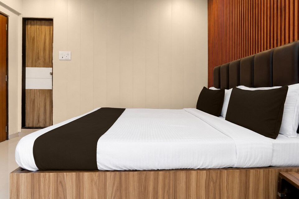 Collection O Lokhandwala Andheri West Mumbai Formerly Lalsai Residency, Andheri West, Mumbai