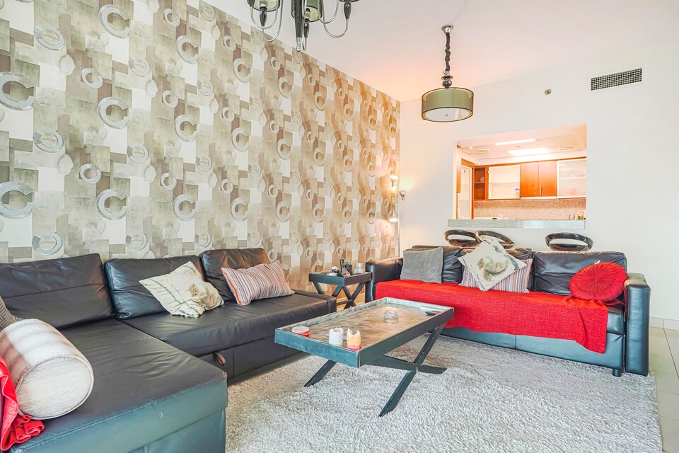 OYO 479 Home Park island bonaire, 2 BHK, Dubai Marina, Dubai