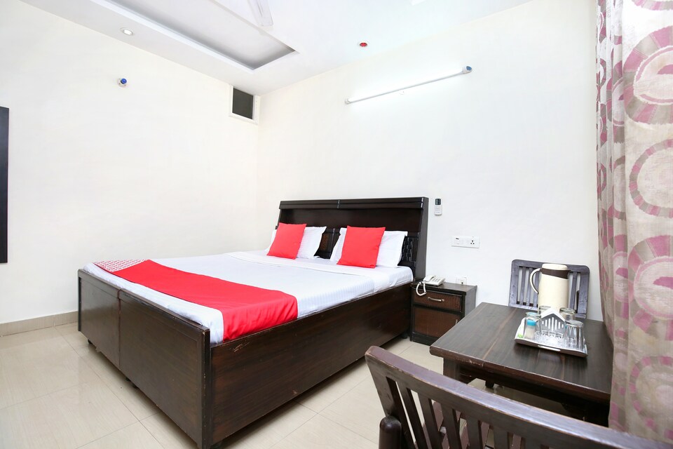 OYO 5809 एम्पायर इन, Railway Station Chandigarh, चंडीगढ़