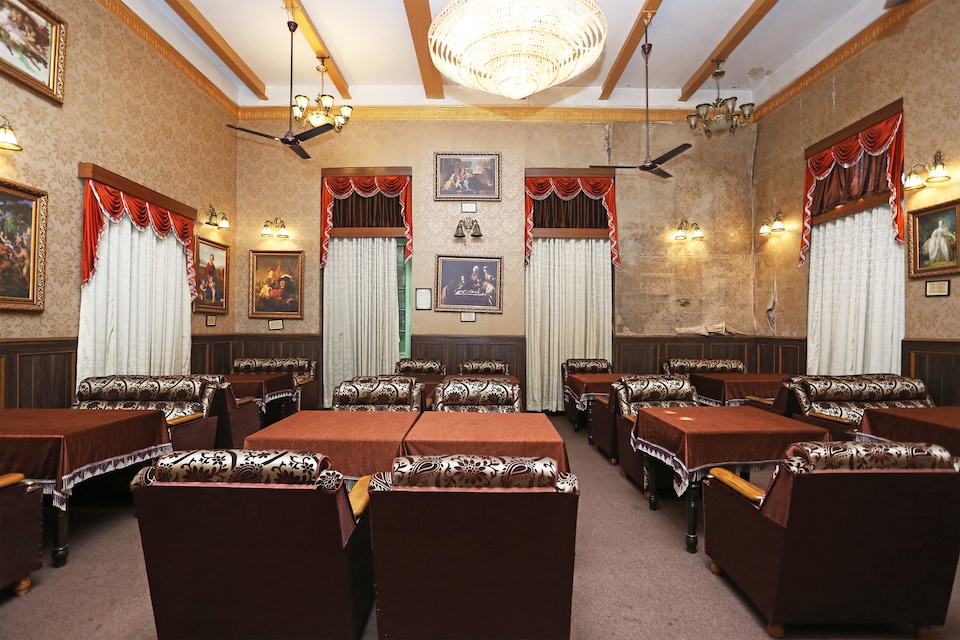 OYO 5811 Seacom Inn YMCA Esplanade, Esplanade Kolkata, Kolkata