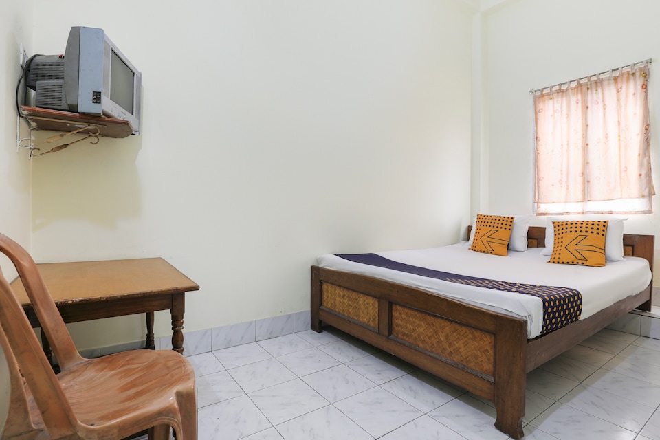 SPOT ON 70410 Hotel Mid Town 1, Tinsukia, Tinsukia