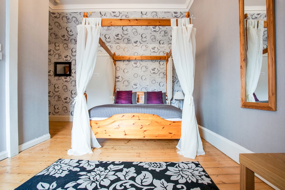 OYO St Ronan's, EH44, Innerleithen