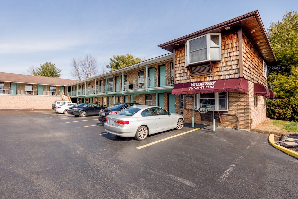 OYO Hotel Hershey, C17033, Hershey PA