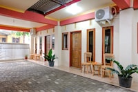Hotel O D&a Guesthouse Syariah And Rent Car