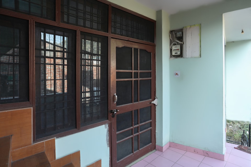 OYO 70437 Jyoti Home Stay , Banikhet, Dalhousie