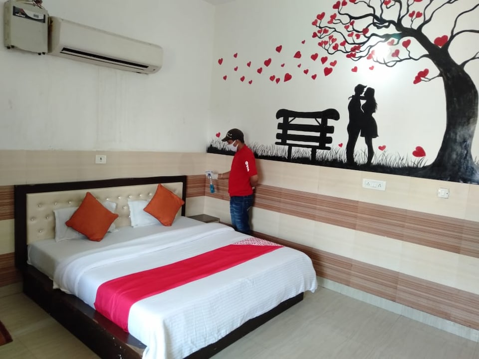 OYO 70454 Hotel Redox, Hisar, Hisar