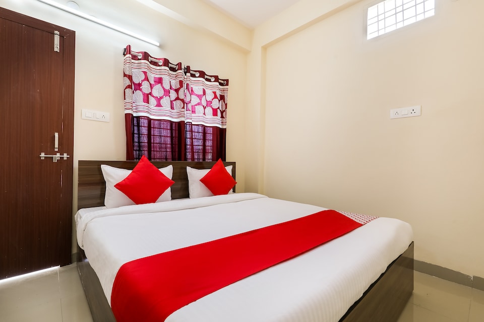 OYO Shree Ganesha, MG Road Indore, Indore