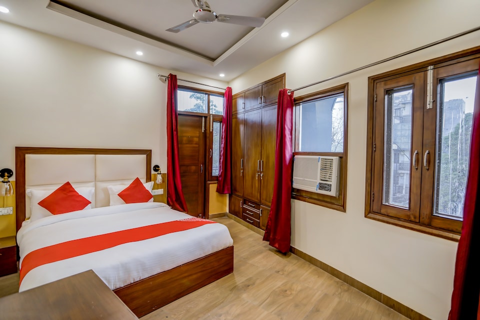 Hotel O South Galaxy, Greater Kailash Delhi, Delhi