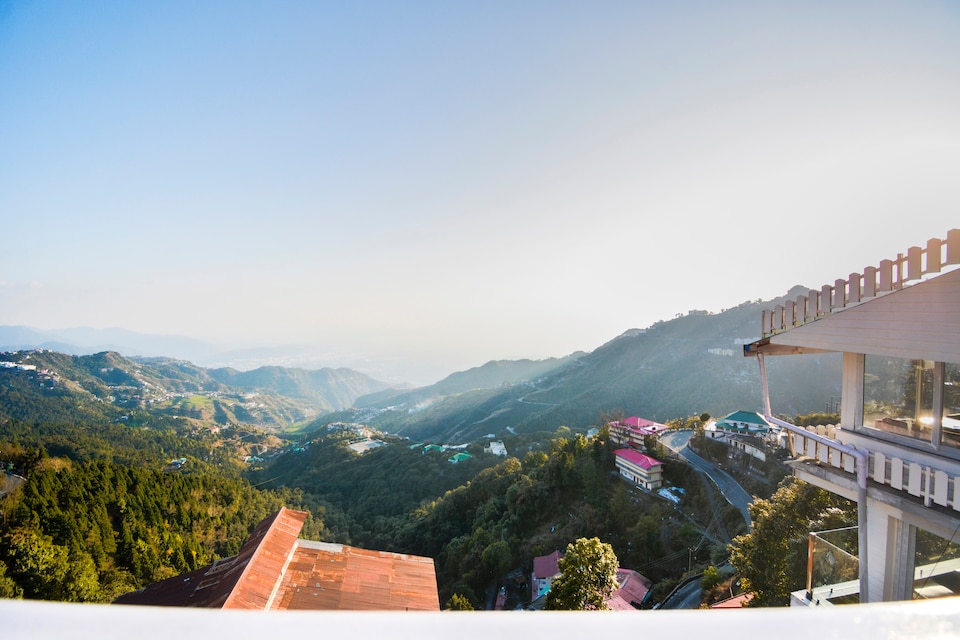 OYO 70472 Shrishti Home Stay, Picture palace Mussoorie, Mussoorie