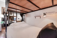 OYO 685 Am Bed Hostel