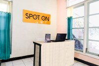 SPOT ON 2999 Hotel Arizon