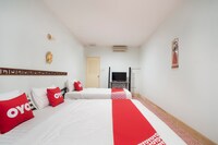 OYO 703 Koh Chang Riverside Resort