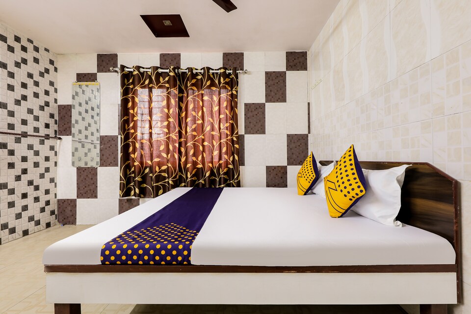 SPOT ON 70552 Taj Guest House, Mahakal Temple 1, Ujjain