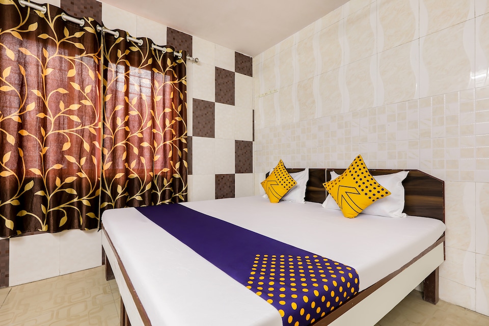 SPOT ON 70552 Taj Guest House, Mahakal Temple 1, Ujjain