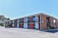 OYO Hotel Valdosta GA I-75