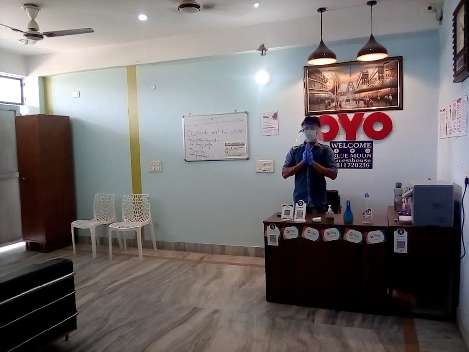 OYO 70576 Blue Moon, Noida Industrial Area Mamura, Noida