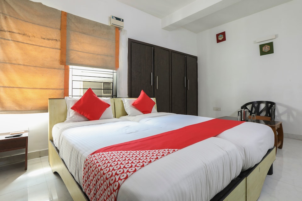 OYO 70587 Bharat International , Sholinganallur, Chennai