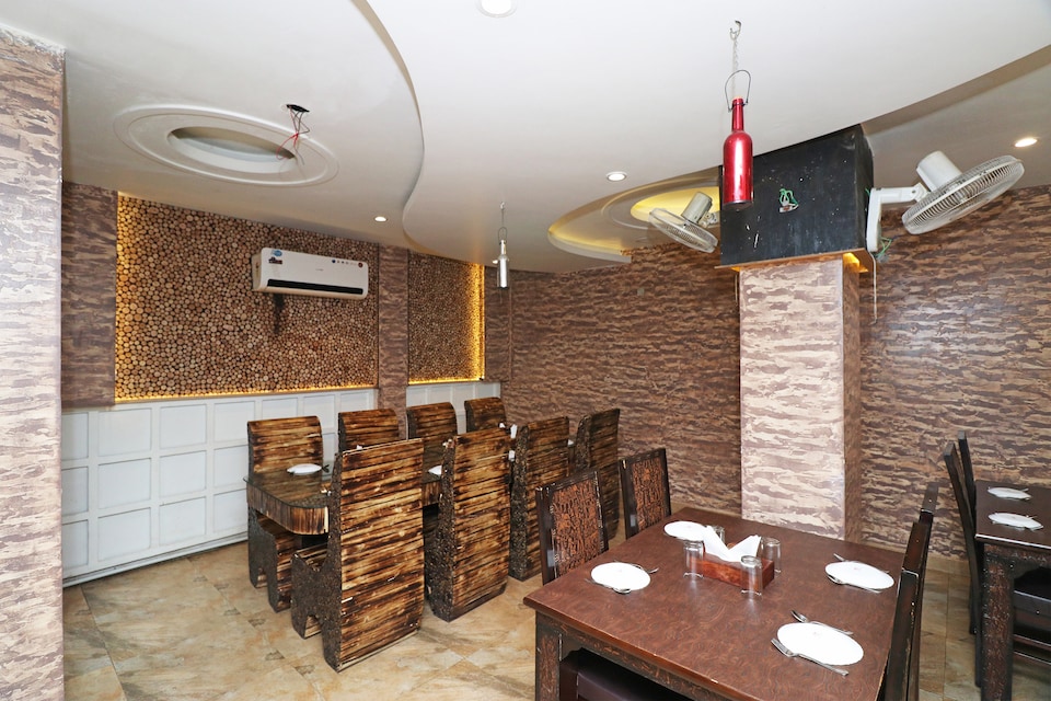 Capital O 5843 Hotel Yash Inn, Mirzapur, Mirzapur