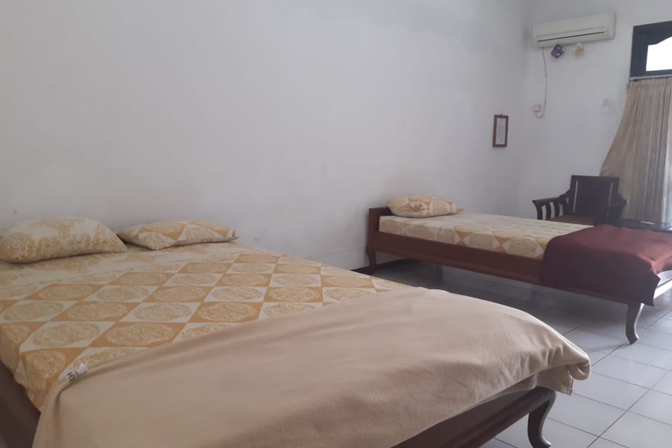 OYO 3045 Hotel Maksum Family, Ngawi, Ngawi