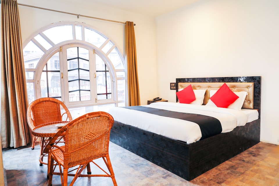 Capital O 70603 Sidson Royale, Dalgate Srinagar, Srinagar