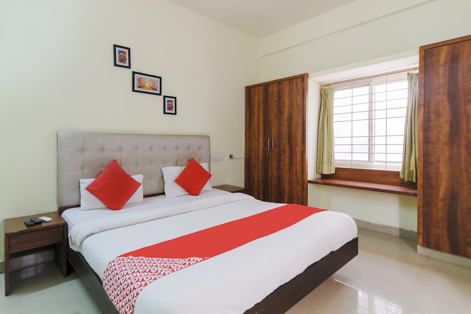 Live on HYD1605 , Madhapur, Hyderabad