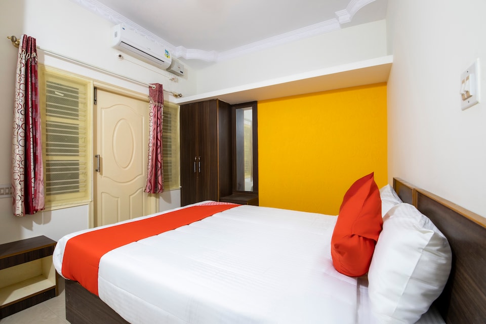 OYO 70616 Falcon Suites, Electronic City Phase 1 Bangalore, बैंगलोर