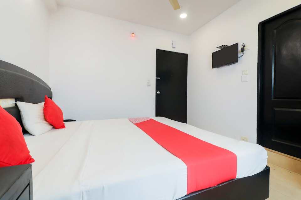 OYO 70629 Royal Fortune, Bendoorwell Mangalore-II, Mangalore