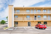 OYO Hotel Indianapolis International Airport