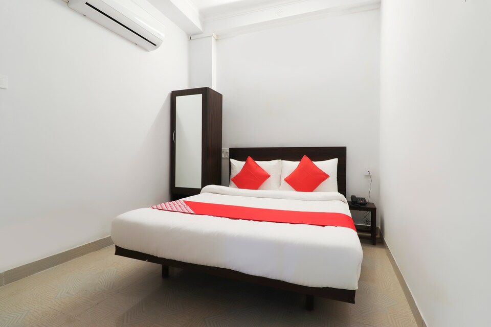 OYO 70656 Golden Tulipz, Gomti Nagar Lucknow, Lucknow