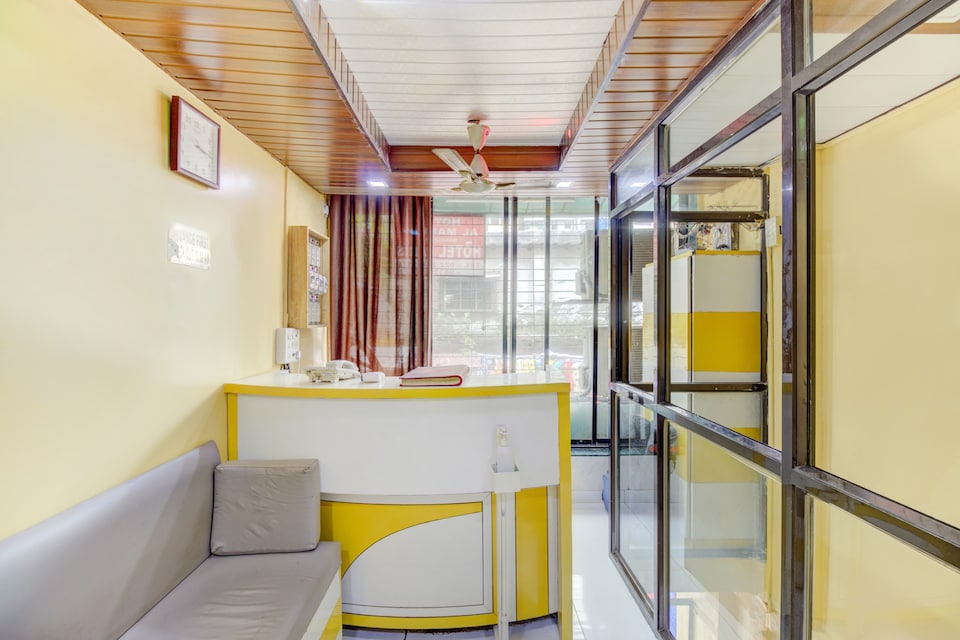 OYO Hotel Al Makkah Managed By Hotel Paris Near Marine Drive Beach, Mumbai CST-Churchgate-Colaba, Mumbai