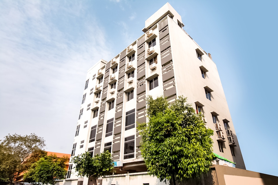 OYO 70671 Hotel Sowrya Inn, Transit Vizag-II, Visakhapatnam