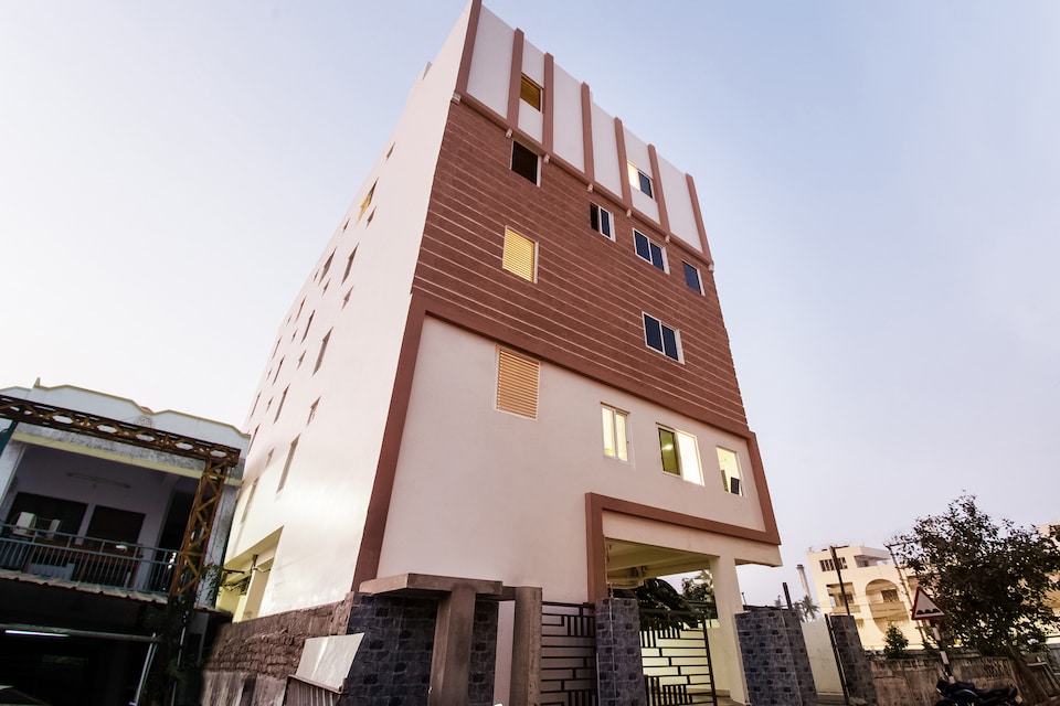 Super Hotel O CJ Inn, Ramavarappadu Ring Road Vijayawada, Vijayawada