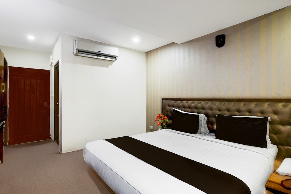 Townhouse Kothapet Formerly Surabhi Elite, Dilsukhnagar - Kothapet, Hyderabad