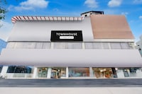Super Townhouse Kothapet Formerly Surabhi Elite