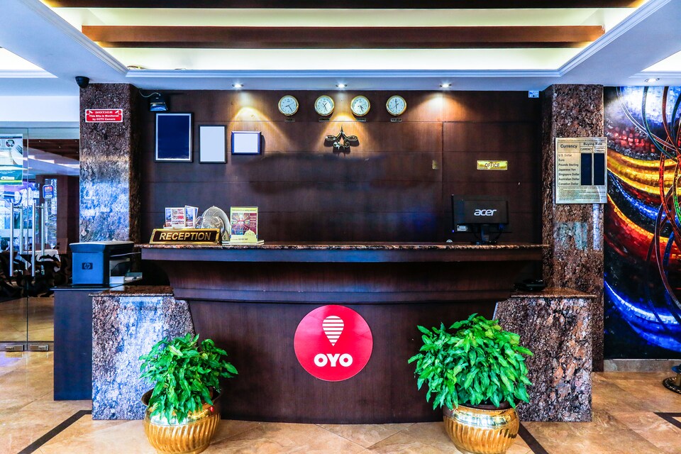 OYO 5864 The Classik Fort, Vytilla Kochi, Kochi