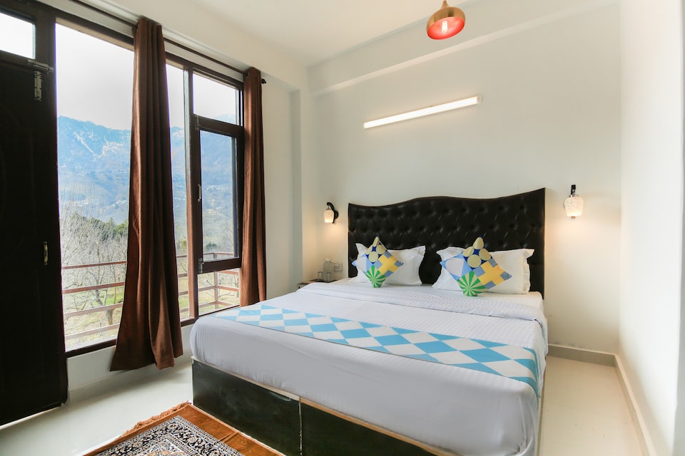 OYO Home 70699 Elegant Studio Naggar Road, Naggar Road, Manali