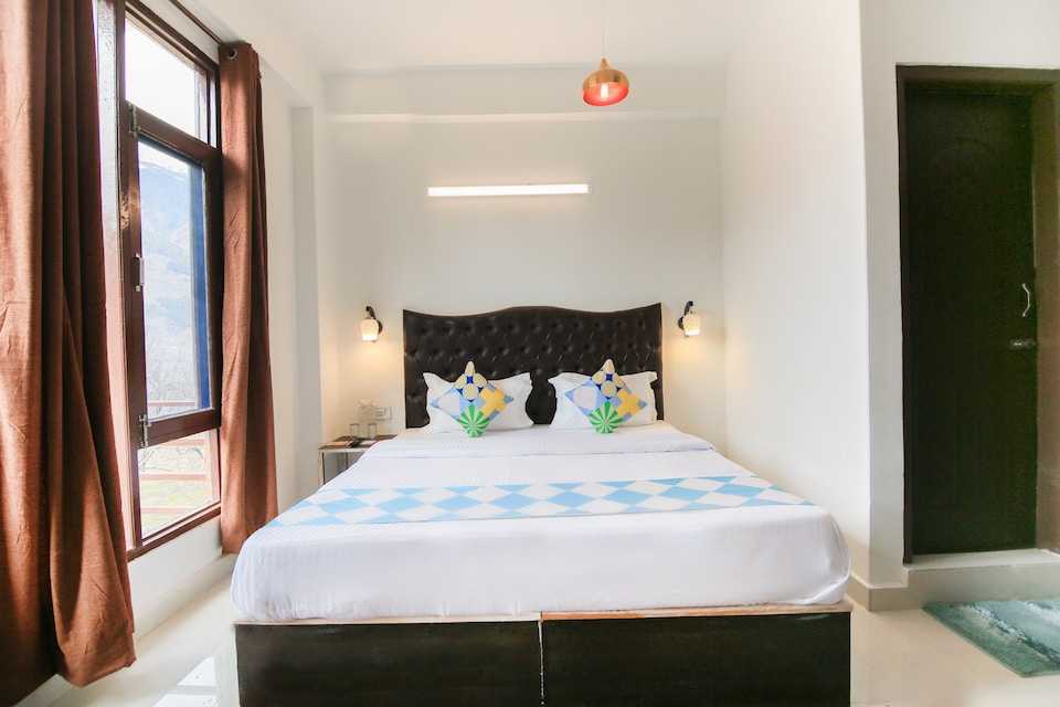OYO Home 70699 Elegant Studio Naggar Road, Naggar Road, Manali