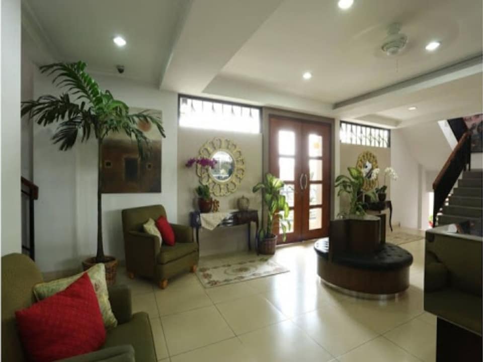 OYO 3110 Md Mansion, Pasar Minggu, Jakarta