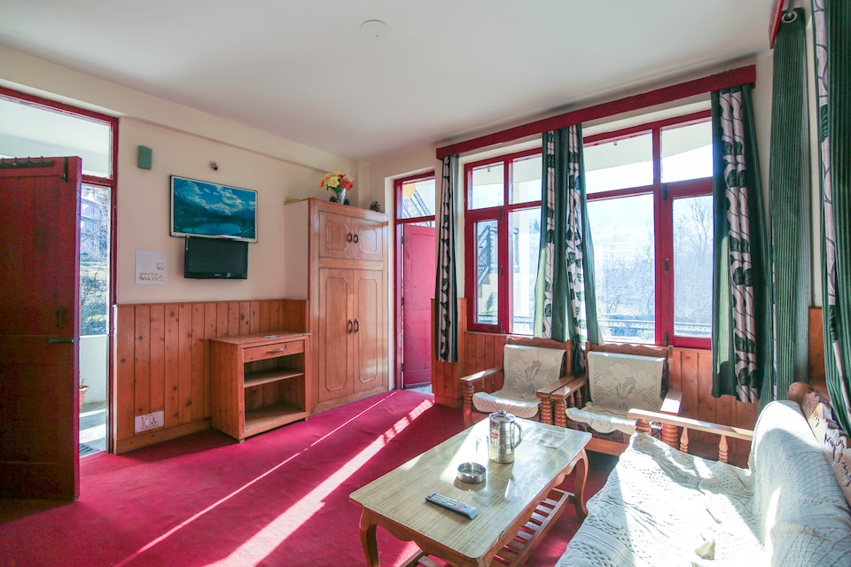 OYO Home 70704 Decent Studio Mall Road, Mall Road Manali, Manali