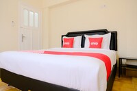 OYO 3117 Guest House Selasar Syariah