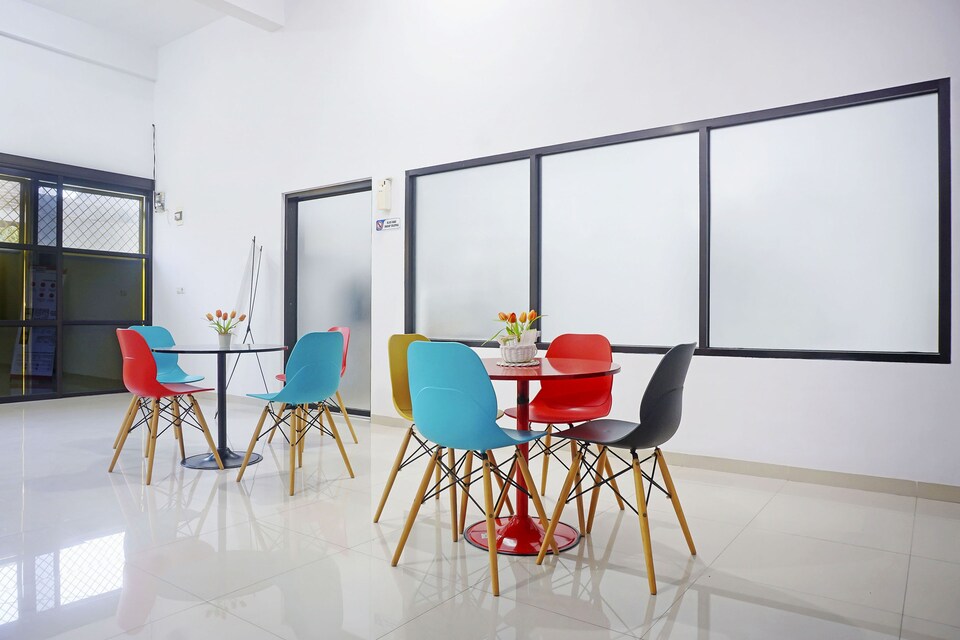 OYO 3123 Orchid Homestay Syariah, Borong, Makassar