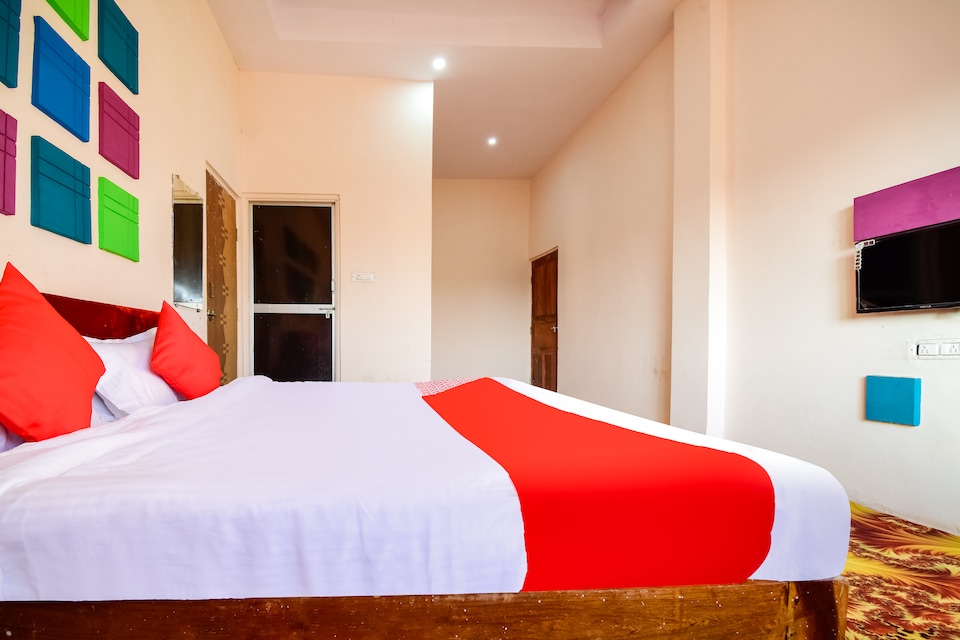 OYO 70720 Mansi Payal Resort, Bus Stand Nagpur, Nagpur